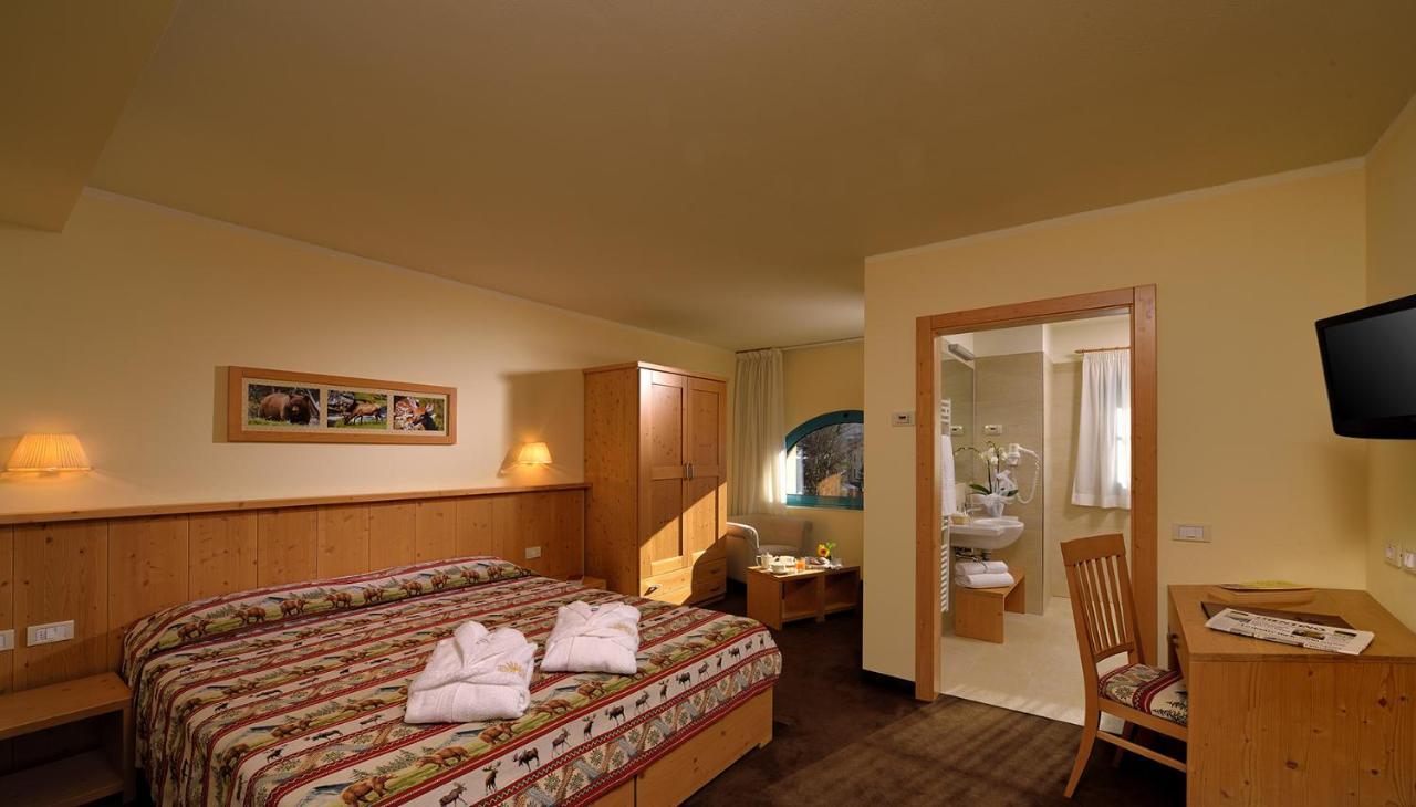 Hotel Sole Malè Esterno foto