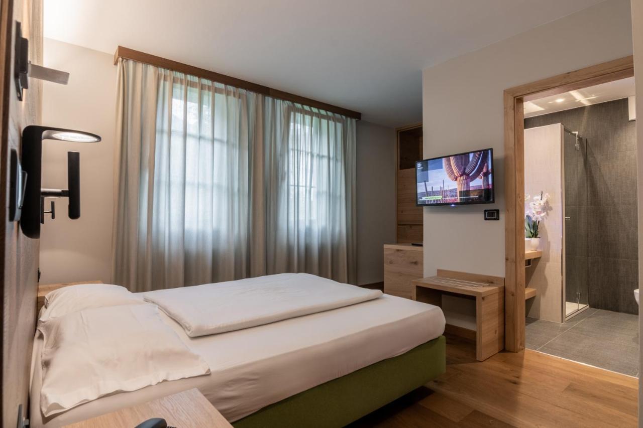 Hotel Sole Malè Esterno foto